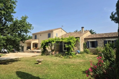 Maison &agrave; vendre &agrave; EYRAGUES  - 7 pi&egrave;ces - 250 m&sup2; 