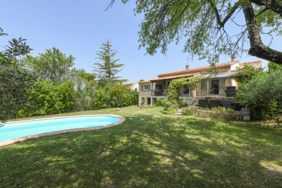 Maison à vendre belle vue piscine gard 