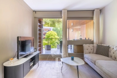 Apartment for sale in real estate LE CHESNAY  - 4 rooms - 95 m² 