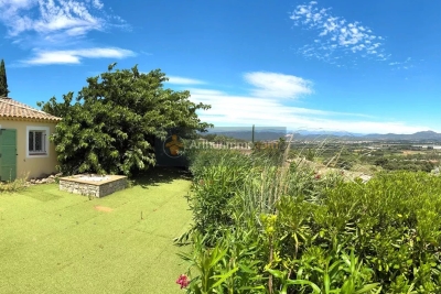 Maison à vendre à ROQUEBRUNE-SUR-ARGENS Ecarts - 4 pièces - 128 m² 