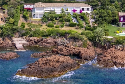 Apartment for sale in AGAY Fayence - 4 rooms - 97 m² 