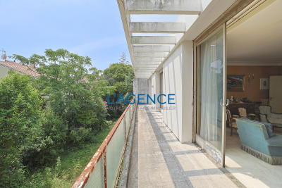 Maison &agrave; vendre &agrave; HYÈRES  - 10 pi&egrave;ces - 464 m&sup2; 