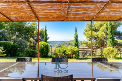 Maison &agrave; vendre &agrave; OLLIOULES  - 6 pi&egrave;ces - 240 m&sup2; 