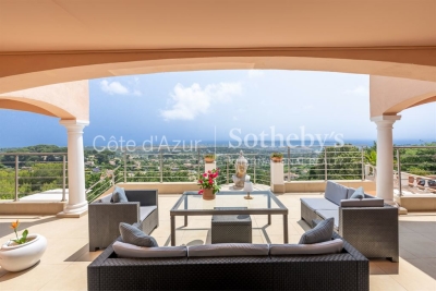 Maison à vendre piscine vue panoramique mer cannes 