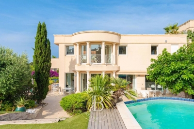 Maison &agrave; vendre &agrave; MARSEILLE 7EME  - 8 pi&egrave;ces - 435 m&sup2; 
