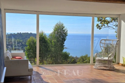 House for sale in RAYOL-CANADEL-SUR-MER  - 7 rooms - 149 m&sup2; 