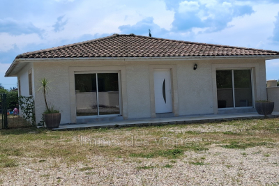 House for sale in AMBARÈS-ET-LAGRAVE   - 88 m² 