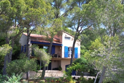 Maison à vendre à ST-RAPHAËL Peyron-Saint Sebastien - 6 pièces - 140 m² 