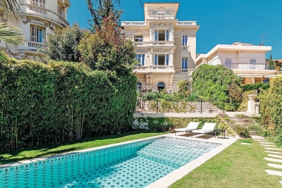 Maison à vendre à NICE  - 17 pièces - 366 m² 