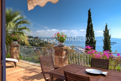 Maison à vendre à THÉOULE-SUR-MER  - 6 pièces - 188 m² 