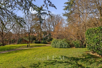 Appartement &agrave; vendre &agrave; VIROFLAY  - 7 pi&egrave;ces - 239 m&sup2; 