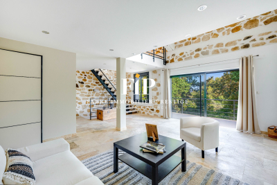 Maison à vendre villa en pierre coeur centre ville