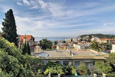 Appartement à vendre à NICE  - 2 pièces - 61 m² 
