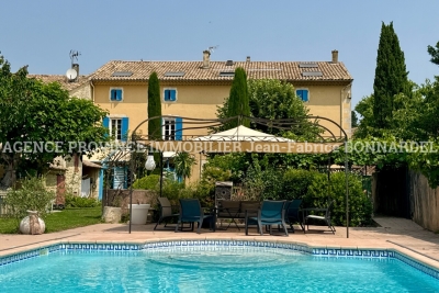 Maison à vendre à ST-PAUL-TROIS-CHÂTEAUX  - 10 pièces - 275 m² 