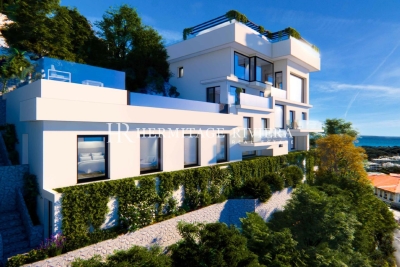 House for sale in ROQUEBRUNE-CAP-MARTIN Village-Cros de Caste-Coupiere-Mont Gros - 7 rooms - 457 m² 
