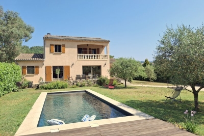 Maison à vendre à LES VANS Tauleac Baudoin - 8 pièces - 195 m² 