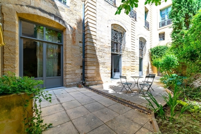 Appartement à vendre à UZÈS Saint-Florent-sur-Auzonnet - 5 pièces - 193 m² 