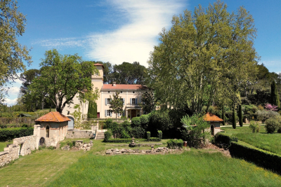 House for sale in PERNES-LES-FONTAINES  - 12 rooms - 478 m² 