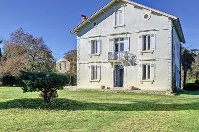 Maison &agrave; vendre piscine terrain bordeaux 