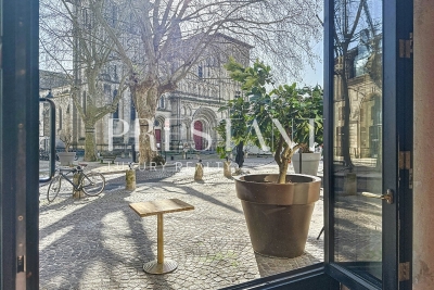 Commercial real estate for sale in BORDEAUX  - 1 rooms - 63 m² 