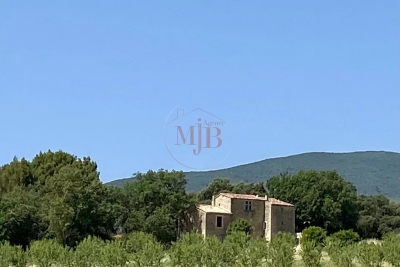 Maison &agrave; vendre &agrave; CUCURON  - 15 pi&egrave;ces - 478 m&sup2; 