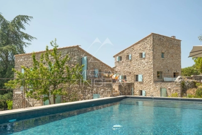 House to rent in MURS  - 11 rooms - 320 m² 