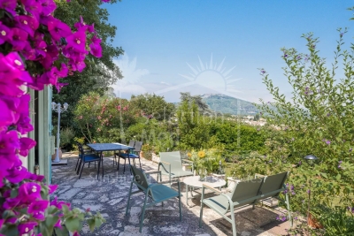 Maison à vendre à LE ROURET  - 7 pièces - 155 m² 