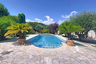Maison &agrave; vendre &agrave; ST-PAUL-DE-VENCE Saint-Paul-de-Vence - 9 pi&egrave;ces - 372 m&sup2; 