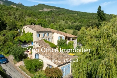 Maison à vendre à RIBIERS  - 13 pièces - 365 m² 