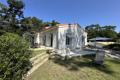 Maison à vendre à ST GEORGES DE DIDONNE Sud - 8 pièces - 192 m² 