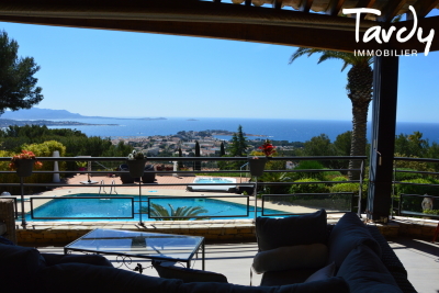 Maison à vendre piscine jardin vue mer climatisation 