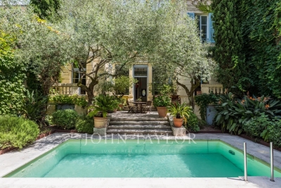 Maison &agrave; vendre &agrave; BORDEAUX  - 8 pi&egrave;ces - 355 m&sup2; 
