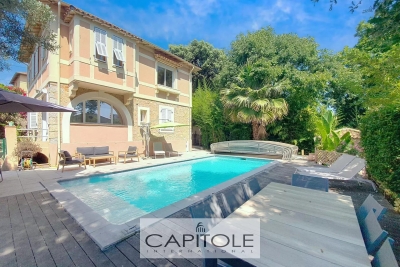 Maison à vendre à ANTIBES  - 8 pièces - 160 m² 