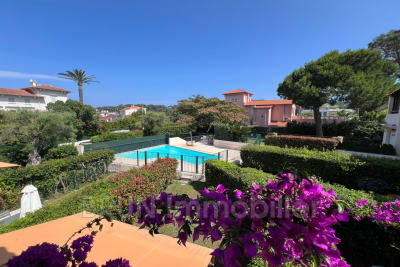 Apartment for sale in CAP D'ANTIBES  - 3 rooms - 75 m² 