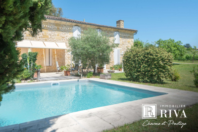 Maison à vendre à LATRESNE  - 9 pièces - 282 m² 