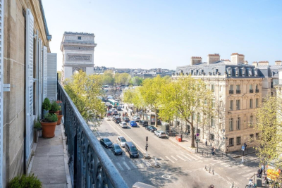 Appartement à vendre à PARIS 8EME Seine et Berges 2 - 6 pièces - 150 m² 