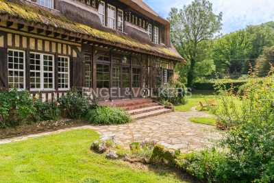 House for sale in ETRETAT  - 18 rooms - 253 m² 