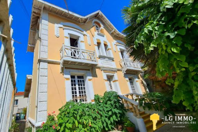 Maison à vendre à ST GEORGES DE DIDONNE Sud - 10 pièces - 158 m² 