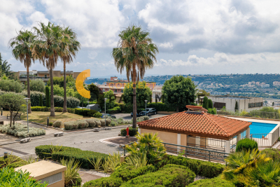 Appartement à vendre à NICE  - 3 pièces - 74 m² 