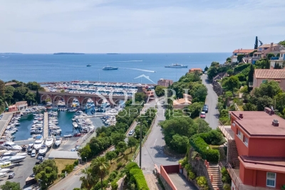 Maison à vendre à THÉOULE-SUR-MER Peillon - 6 pièces - 145 m² 