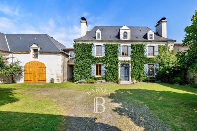 Maison à vendre à PAU Brise Lame-Lazaret-Montbrun-Pignada - 10 pièces - 767 m² 