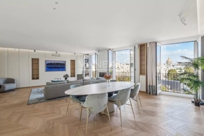 Appartement à vendre à PARIS 7EME Combat 2 - 4 pièces - 146 m² 