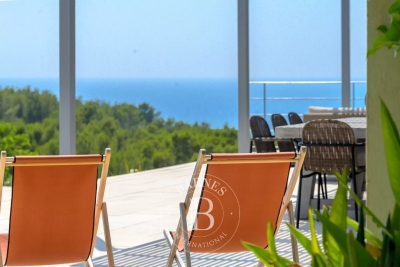 Maison &agrave; vendre vue mer il sanary sur mer 