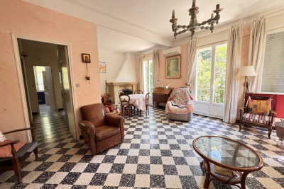 Maison à vendre à AIX-EN-PROVENCE Charleval - 8 pièces - 203 m² 