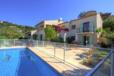 Maison à vendre à LES ISSAMBRES  - 7 pièces - 200 m² 