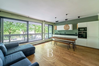 Appartement à vendre à NEUILLY SUR SEINE Renault 5 - 3 pièces - 73 m² 