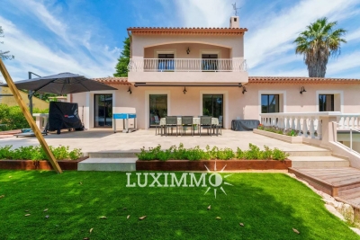 Maison à vendre à MOUGINS Moneghetti Est - 10 pièces - 278 m² 