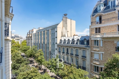 Appartement à vendre à PARIS 16EME Clignancourt 5 - 5 pièces - 107 m² 