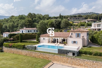 Maison à vendre à CHATEAUNEUF-GRASSE  - 6 pièces  
