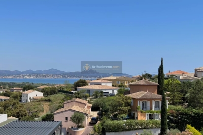 Maison à vendre piscine jardin vue mer climatisation 